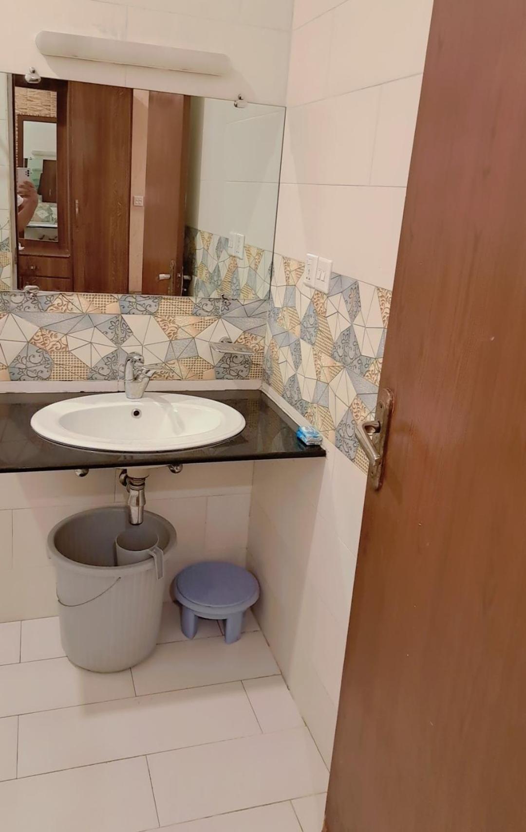 Royal Grace Guest House Iszlámábád Kültér fotó